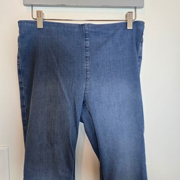 Free People Penny Pull-On Flare Jeans Size 30 Blue Stretch Boho Bell Bottom - Picture 4 of 9